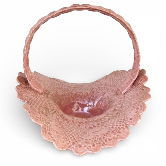 Vtg Signed Lace‑Imprinted Ceramic Basket - Iridescent Peachy Pink Studio Pottery - Picture 3 of 13